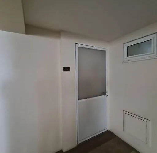 Torre De Unit 1720 Taft Avenue Unit 1720 *